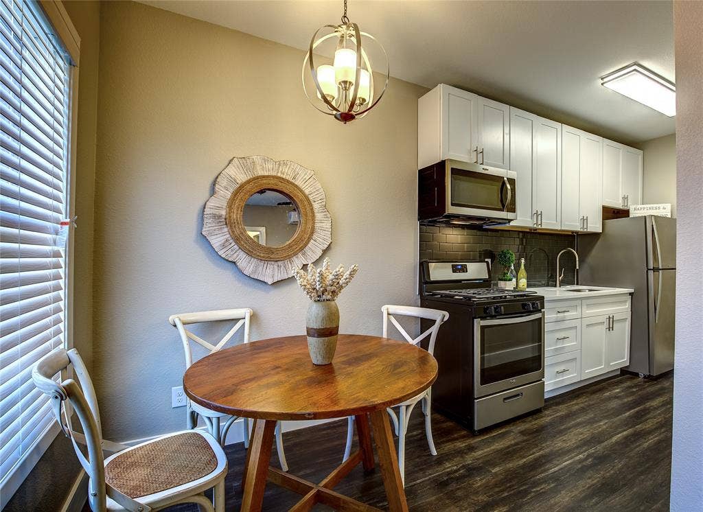 615 N Marsalis Avenue, #9, Dallas, TX 75203 615 N Marsalis Avenue, #9, Dallas, TX 75203