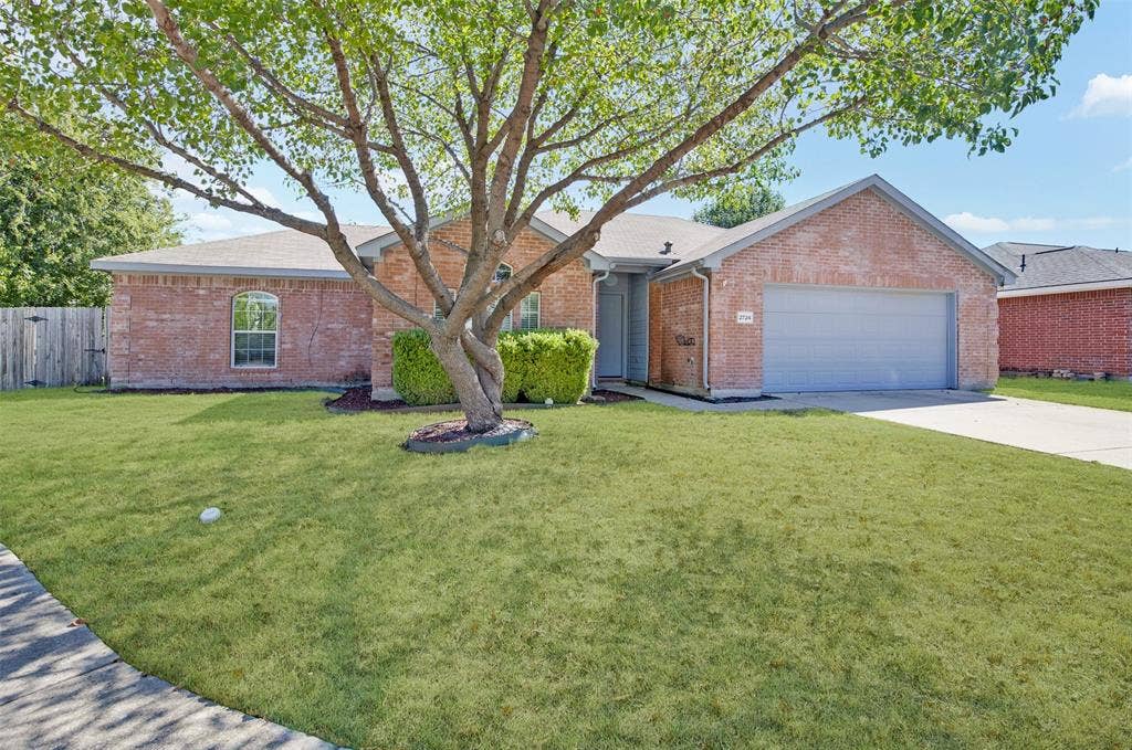 2724 Douglas Drive, McKinney, TX 75071 2724 Douglas Drive, McKinney, TX 75071