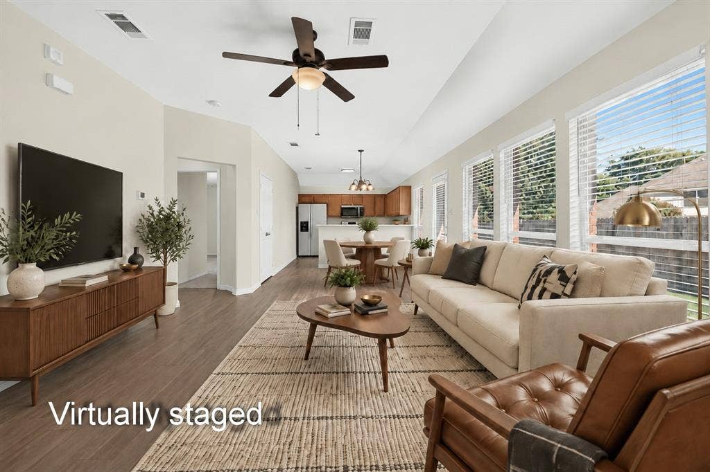 2724 Douglas Drive, McKinney, TX 75071 Virtually staged