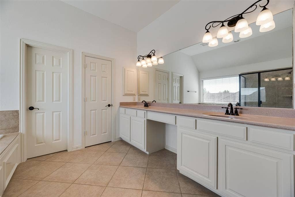 942 Redbird Lane, Allen, TX 75013 942 Redbird Lane, Allen, TX 75013
