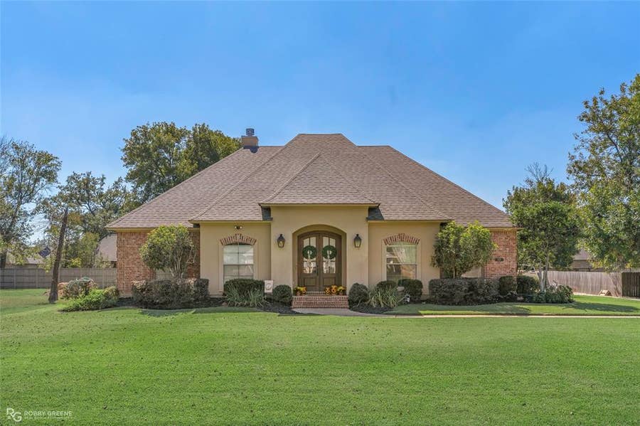 Property photo for 828 Brittany Lane, Bossier City, LA