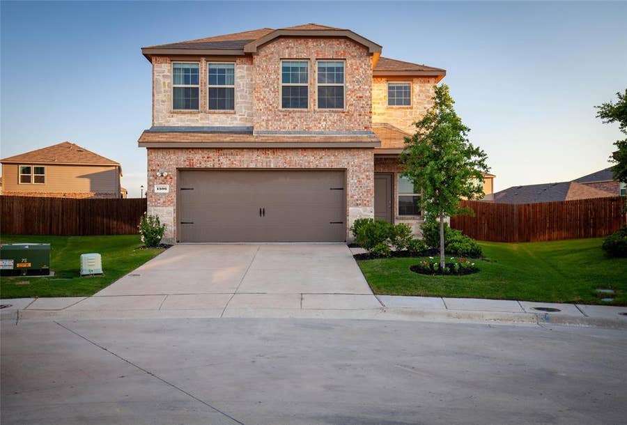 Property photo for 1506 Usal Court, Forney, TX