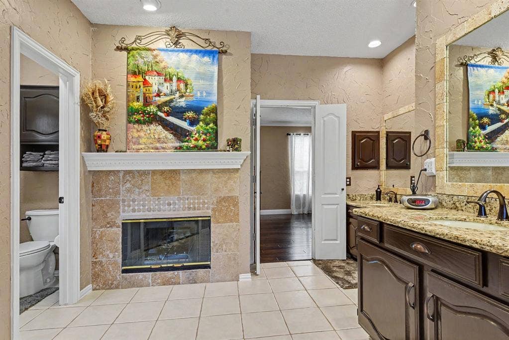 1713 Endicott Drive, Plano, TX 75025 1713 Endicott Drive, Plano, TX 75025