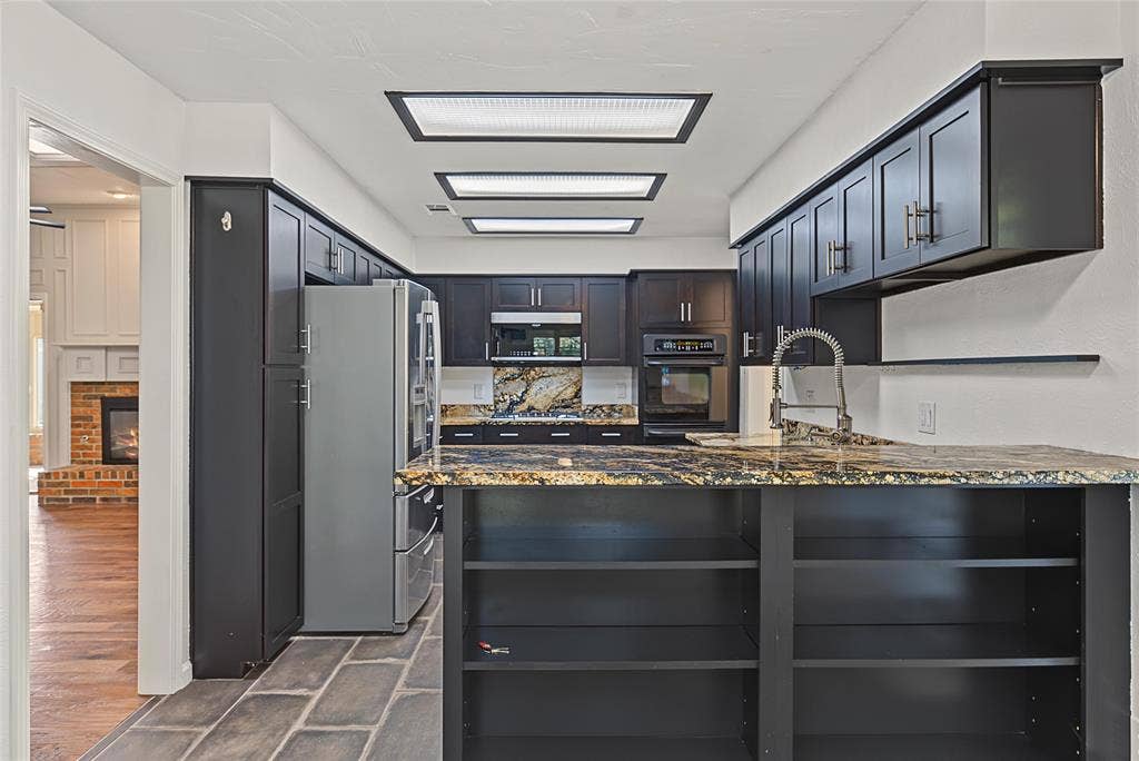 3928 Carrizo Drive, Plano, TX 75074 3928 Carrizo Drive, Plano, TX 75074