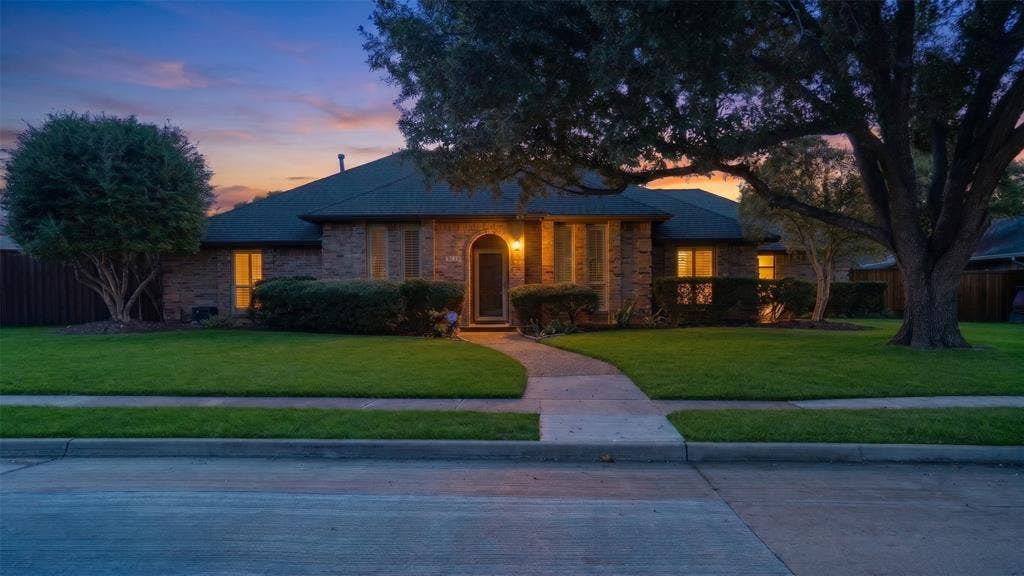 3928 Carrizo Drive, Plano, TX 75074 3928 Carrizo Drive, Plano, TX 75074