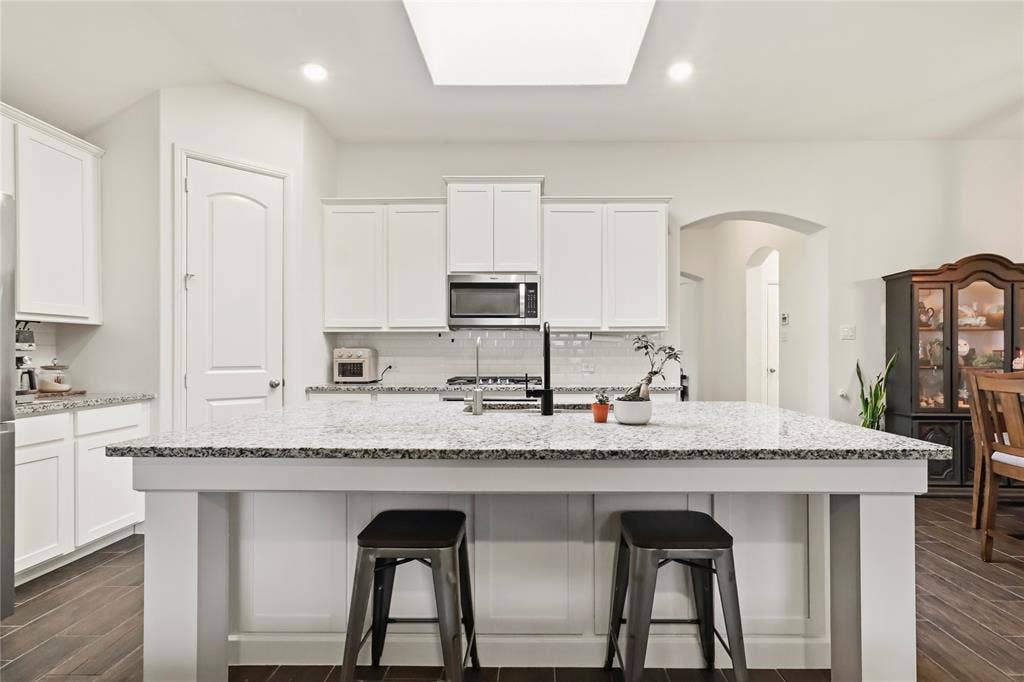 6152 Cobbetts Pond Lane, Fort Worth, TX 76179 6152 Cobbetts Pond Lane, Fort Worth, TX 76179