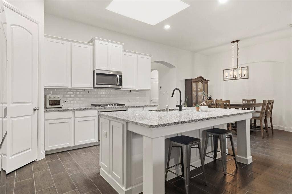 6152 Cobbetts Pond Lane, Fort Worth, TX 76179 6152 Cobbetts Pond Lane, Fort Worth, TX 76179