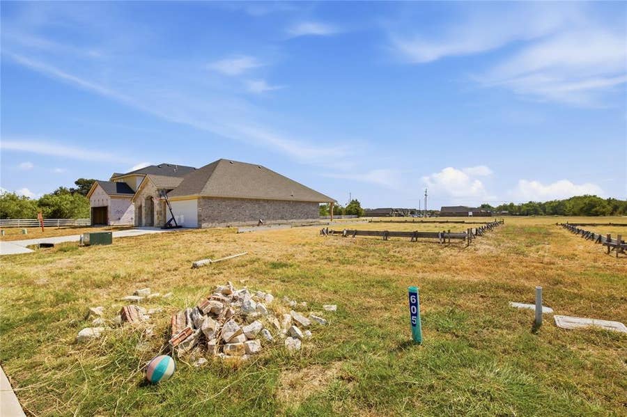 Property photo for 605 Greyson Lane, Greenville, TX
