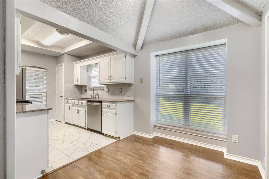 504 Wisterglen Drive, DeSoto, TX 75115 504 Wisterglen Drive, DeSoto, TX 75115