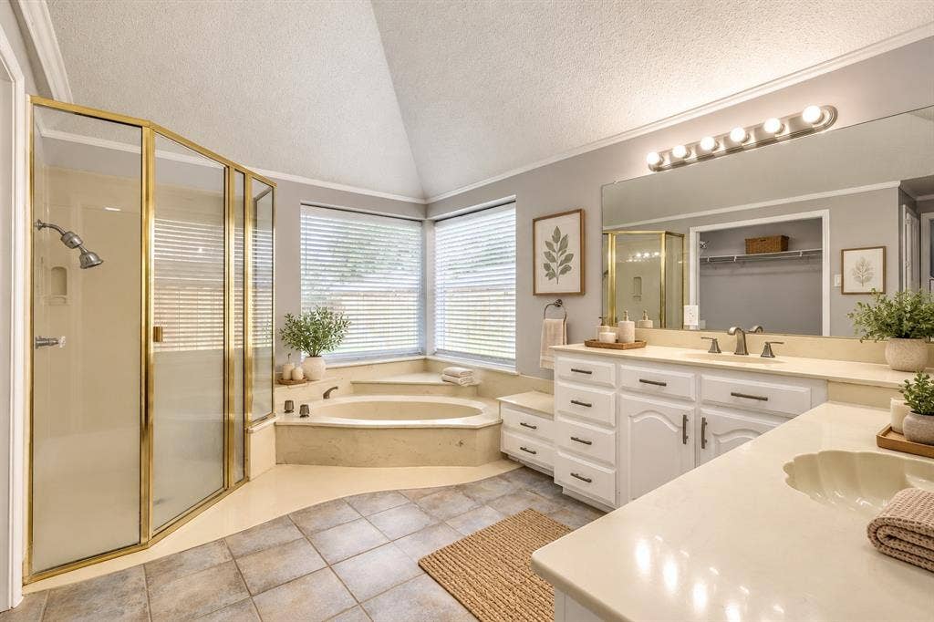504 Wisterglen Drive, DeSoto, TX 75115 504 Wisterglen Drive, DeSoto, TX 75115
