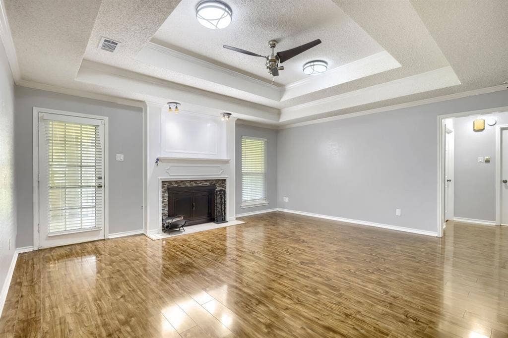 504 Wisterglen Drive, DeSoto, TX 75115 504 Wisterglen Drive, DeSoto, TX 75115