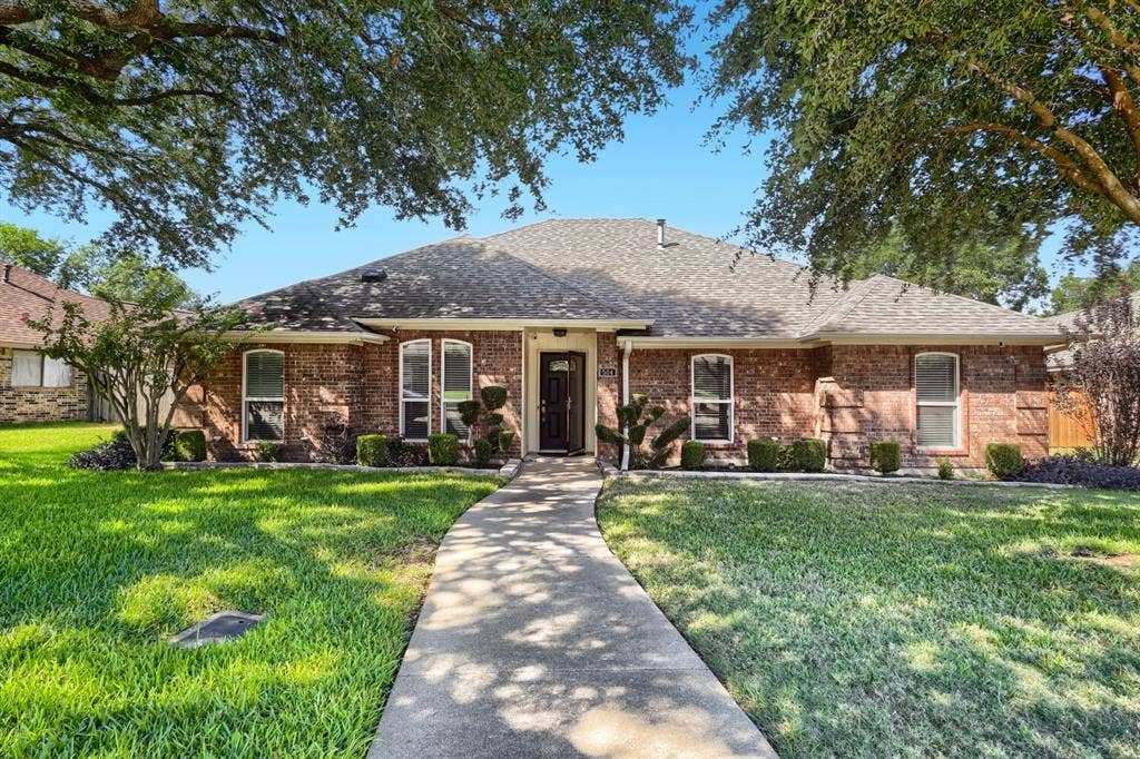 504 Wisterglen Drive, DeSoto, TX 75115 504 Wisterglen Drive, DeSoto, TX 75115