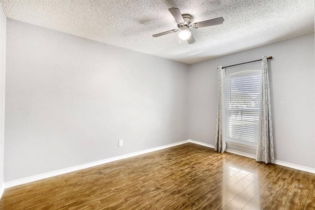 504 Wisterglen Drive, DeSoto, TX 75115 504 Wisterglen Drive, DeSoto, TX 75115