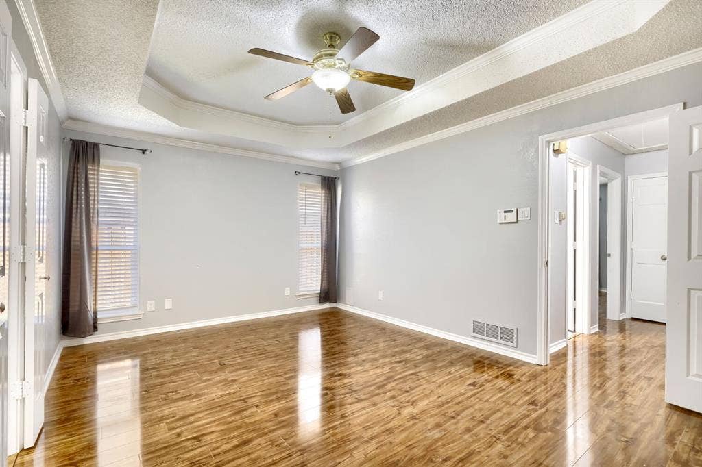 504 Wisterglen Drive, DeSoto, TX 75115 504 Wisterglen Drive, DeSoto, TX 75115