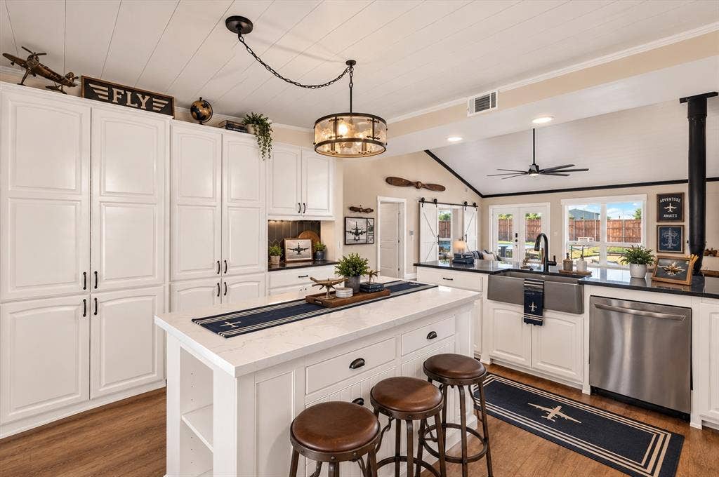 10115 General Bond Court, McKinney, TX 75071 10115 General Bond Court, McKinney, TX 75071