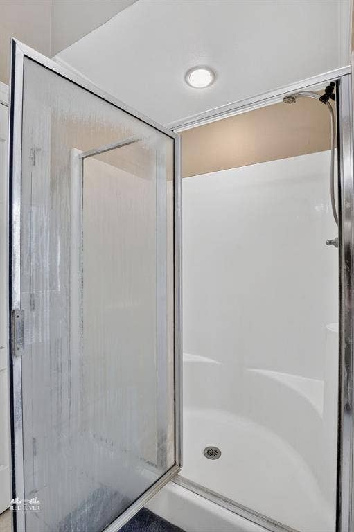10571 Norris Ferry Road, Shreveport, LA 71106 Large separate shower.