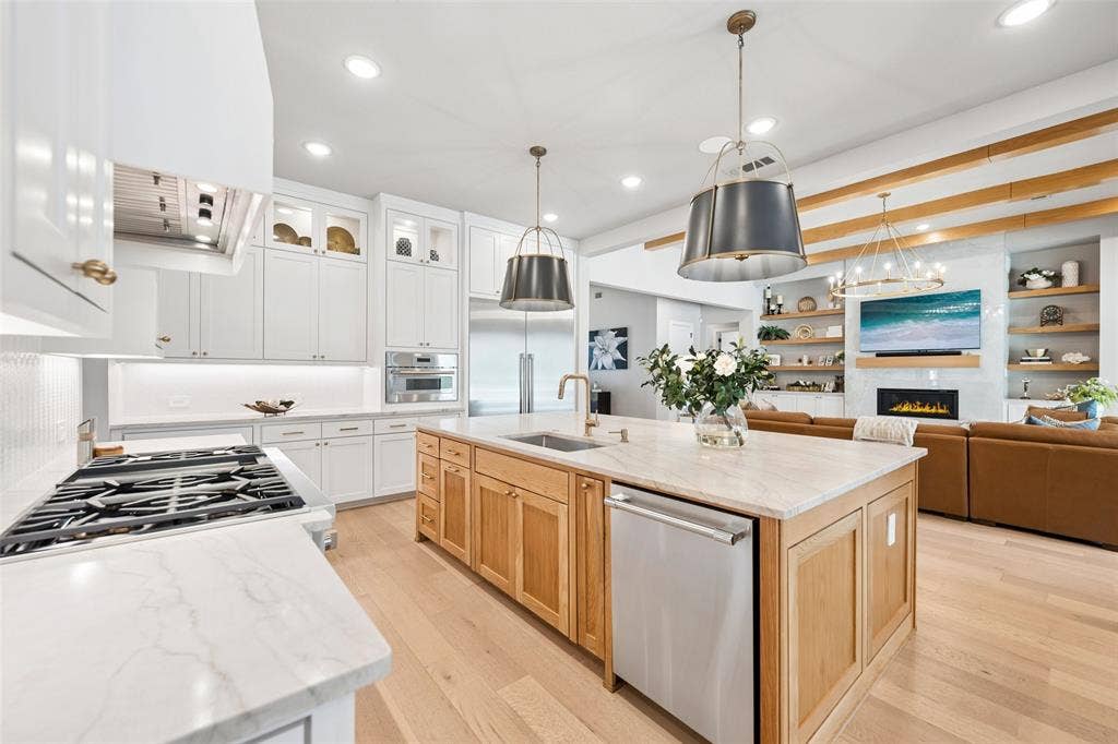 826 Marie Drive, Colleyville, TX 76034