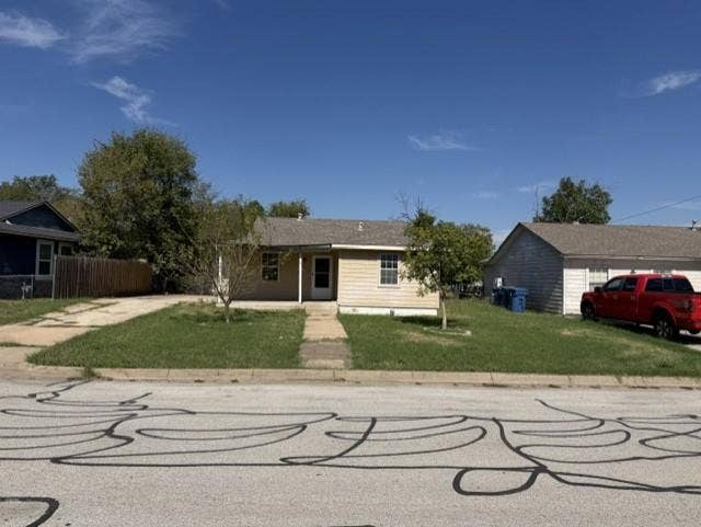 1757 Corrin Avenue, Blue Mound, TX 76131
