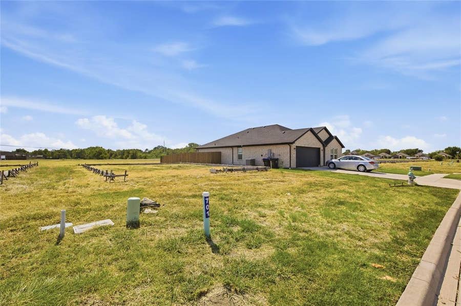 Property photo for 701 Greyson Lane, Greenville, TX