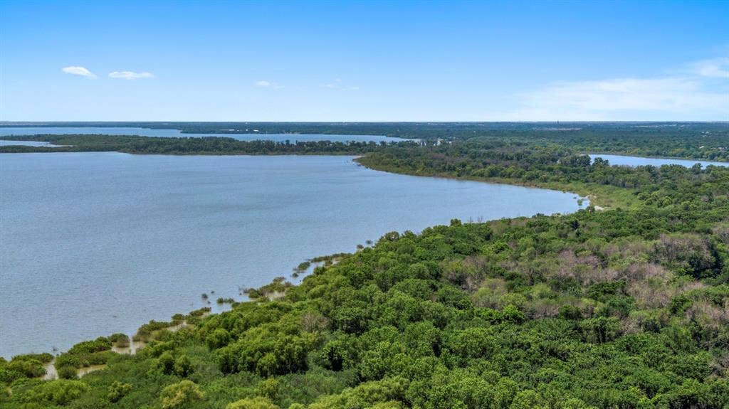 5208 Middlestone Lane, Denton, TX 76226