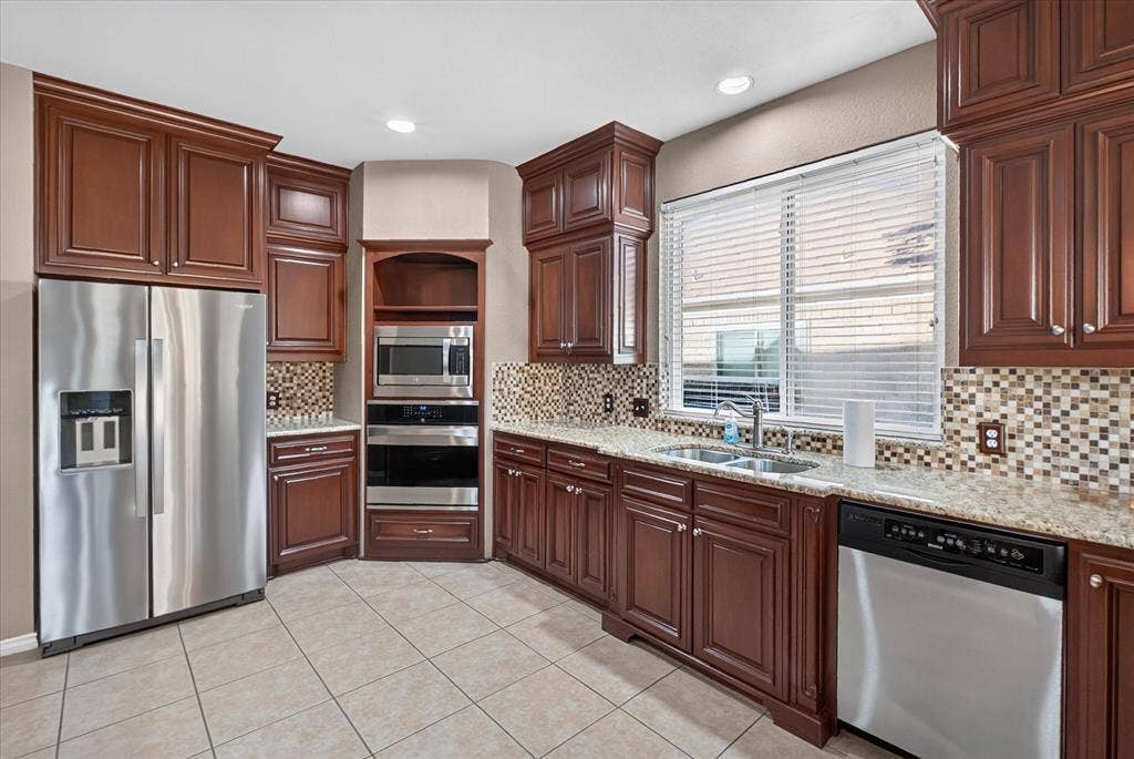 448 Halifax Drive, Coppell, TX 75019 448 Halifax Drive, Coppell, TX 75019