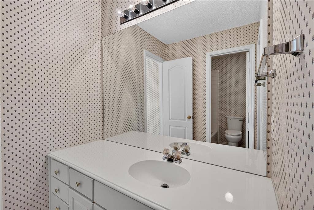 448 Halifax Drive, Coppell, TX 75019 448 Halifax Drive, Coppell, TX 75019