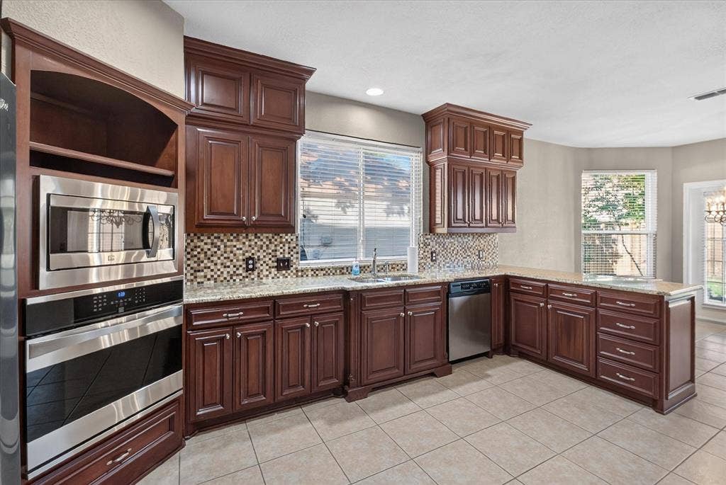 448 Halifax Drive, Coppell, TX 75019 448 Halifax Drive, Coppell, TX 75019