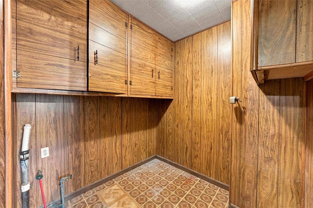 1806 Rambler Drive, Waco, TX 76710 1806 Rambler Drive, Waco, TX 76710