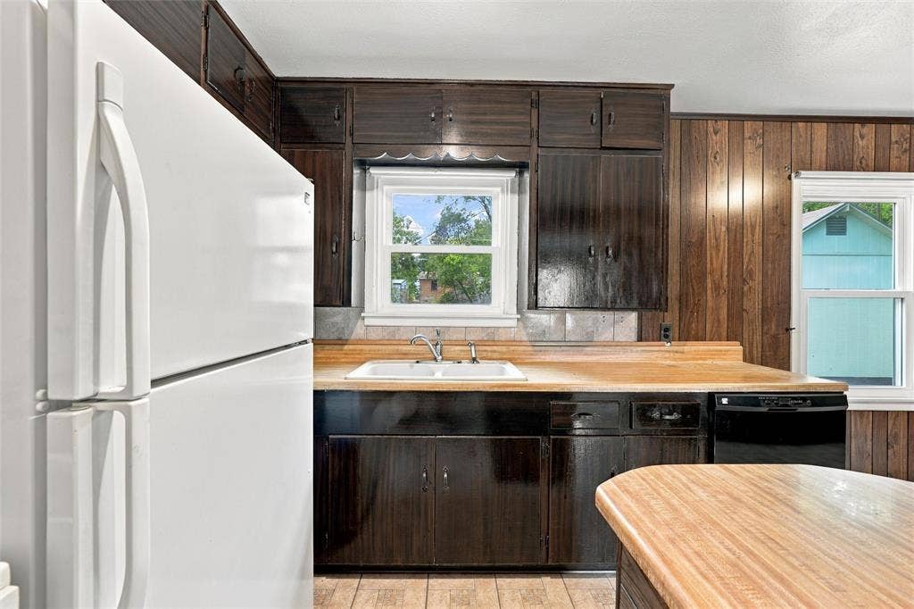 1806 Rambler Drive, Waco, TX 76710 1806 Rambler Drive, Waco, TX 76710