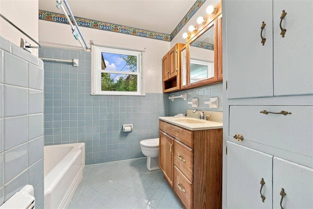 1806 Rambler Drive, Waco, TX 76710 1806 Rambler Drive, Waco, TX 76710