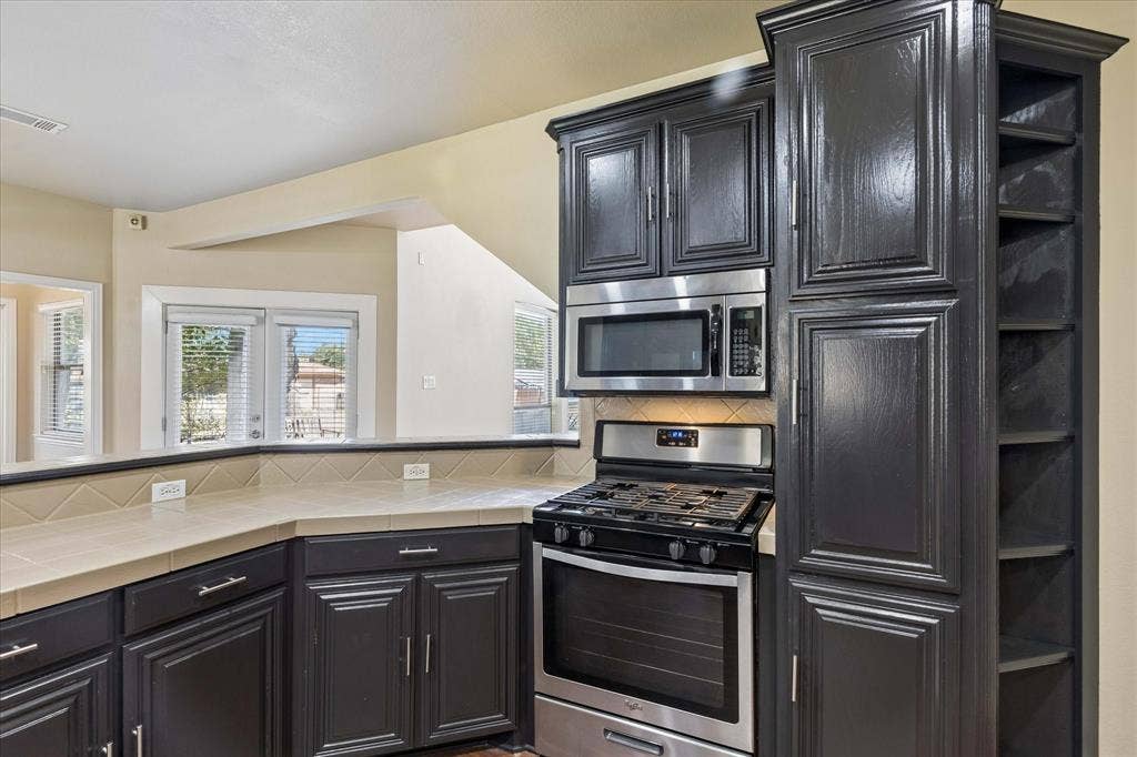 2047 Chevella Drive, Dallas, TX 75232 2047 Chevella Drive, Dallas, TX 75232
