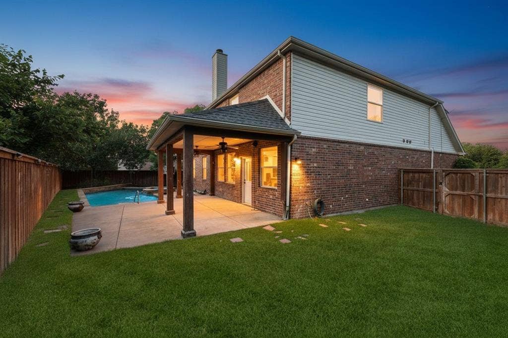 2208 Sheldon Drive, McKinney, TX 75072 2208 Sheldon Drive, McKinney, TX 75072