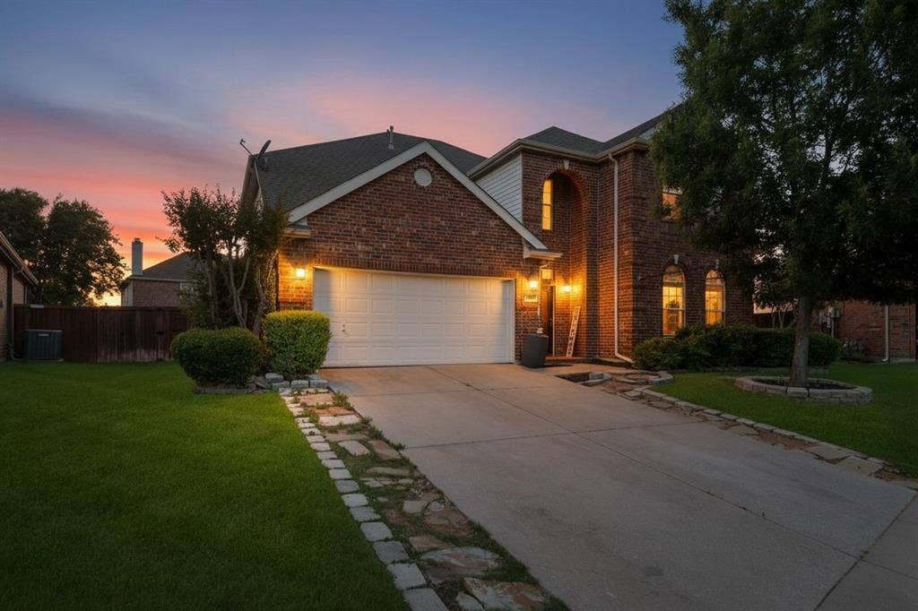 2208 Sheldon Drive, McKinney, TX 75072 2208 Sheldon Drive, McKinney, TX 75072