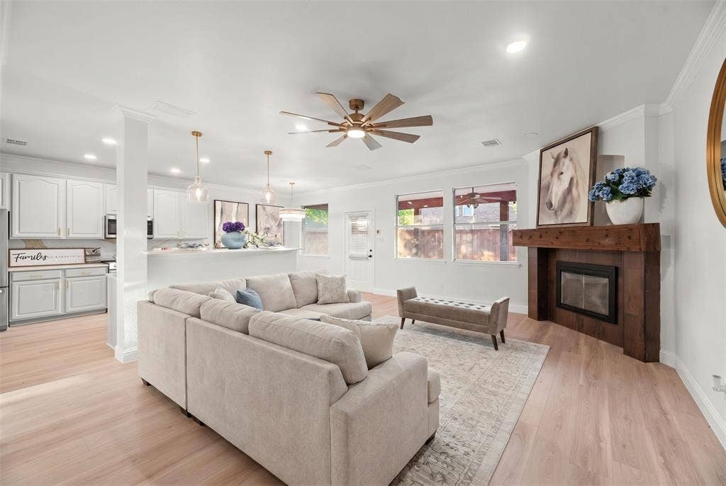 2208 Sheldon Drive, McKinney, TX 75072 2208 Sheldon Drive, McKinney, TX 75072