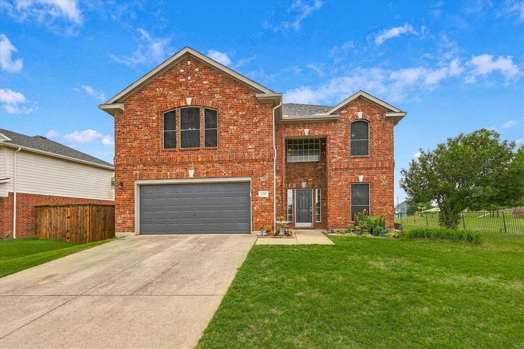 200 Ellicott Drive, Roanoke, TX 76262