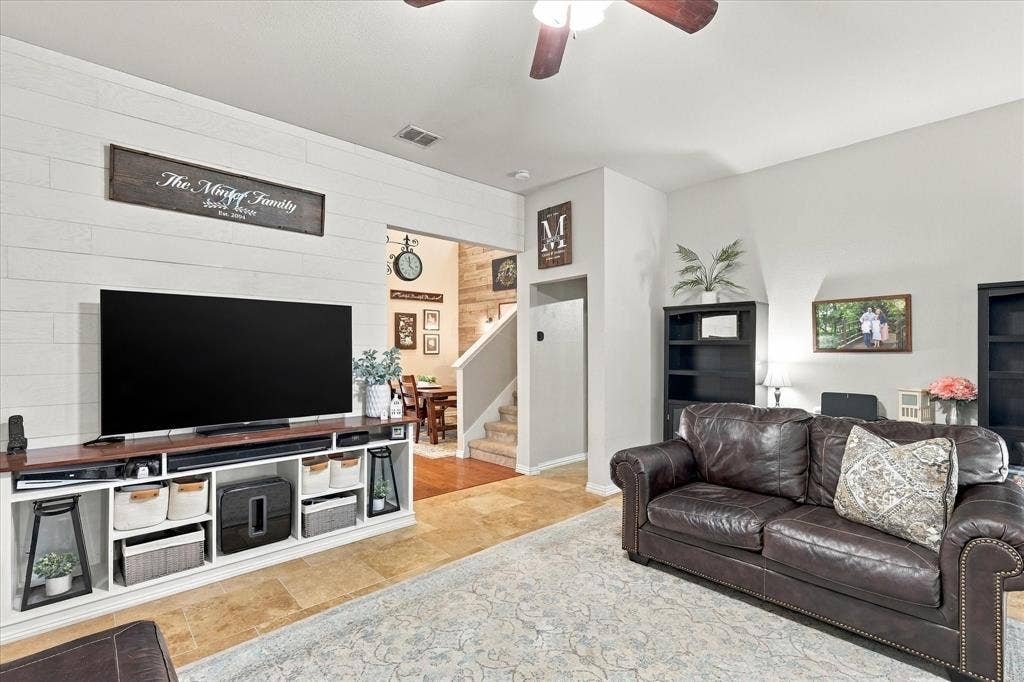 200 Ellicott Drive, Roanoke, TX 76262