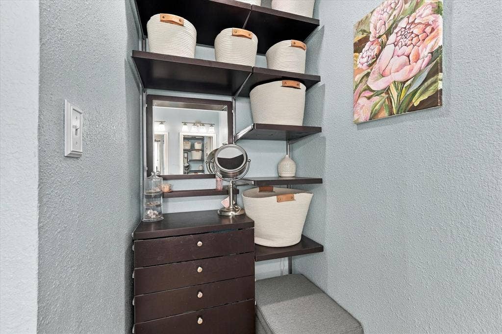 200 Ellicott Drive, Roanoke, TX 76262