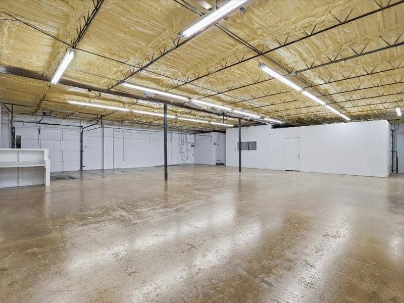 914 W Commerce Street, Dallas, TX 75208 914 W Commerce Street, Dallas, TX 75208