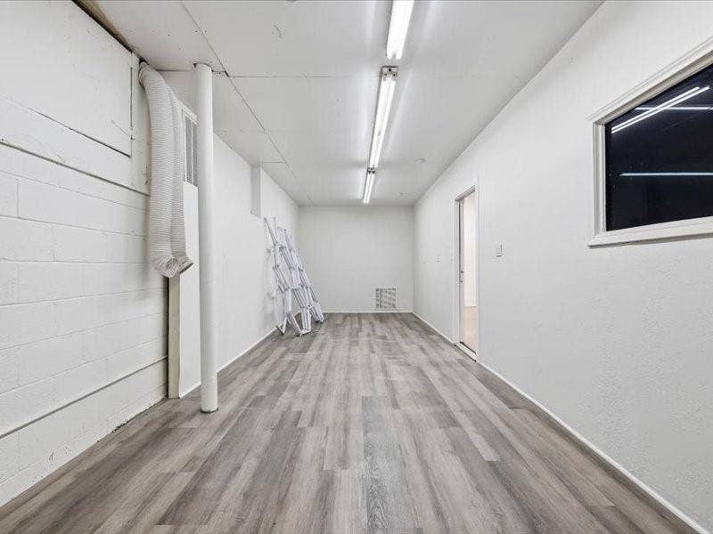 914 W Commerce Street, Dallas, TX 75208 914 W Commerce Street, Dallas, TX 75208