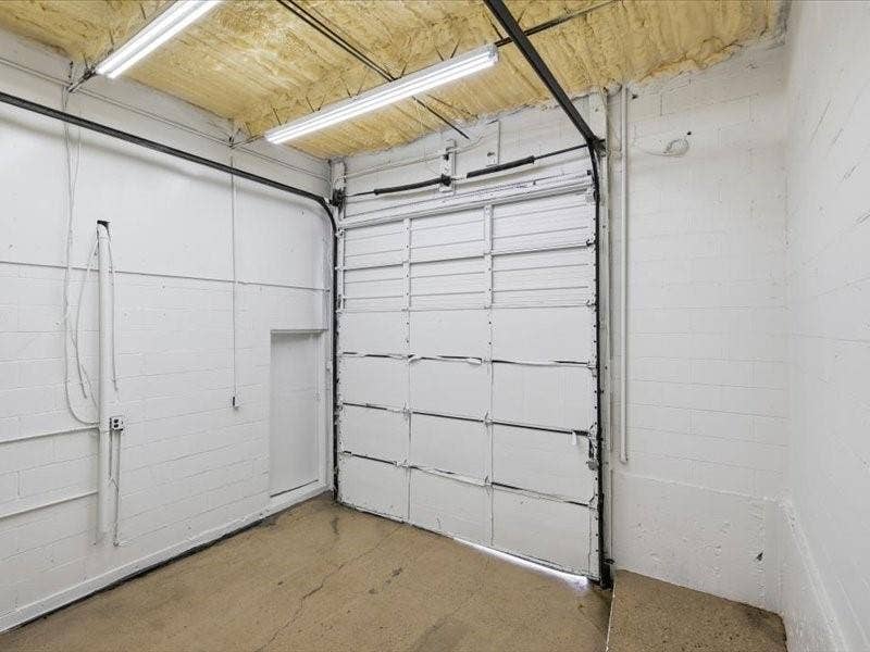 914 W Commerce Street, Dallas, TX 75208 914 W Commerce Street, Dallas, TX 75208