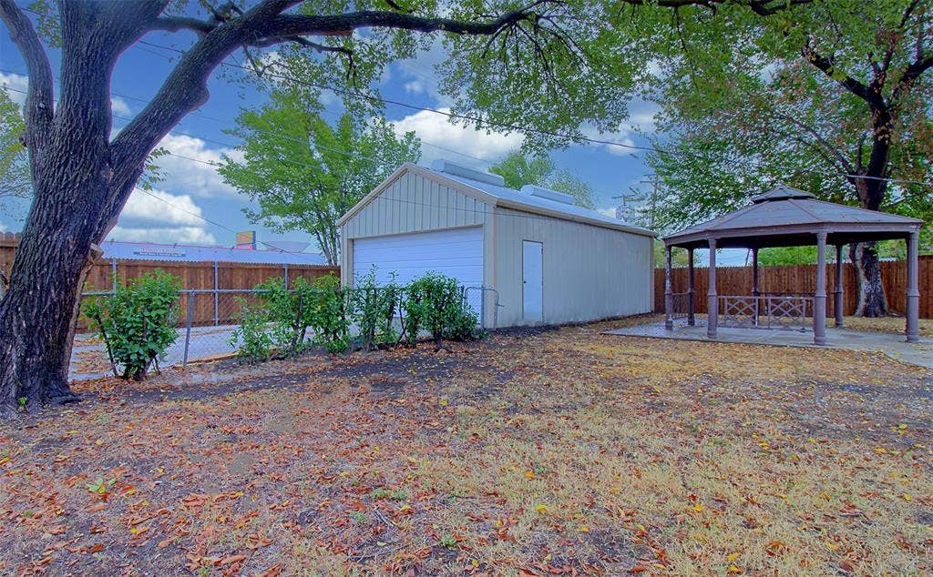11703 Abston Lane, Dallas, TX 75218