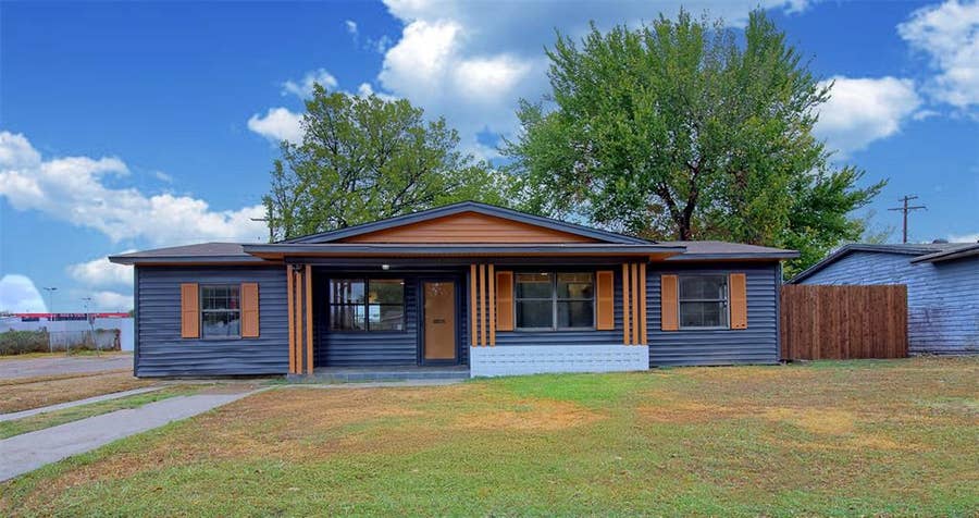 Property photo for 11703 Abston Lane, Dallas, TX