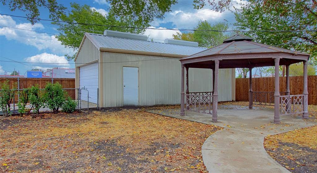 11703 Abston Lane, Dallas, TX 75218