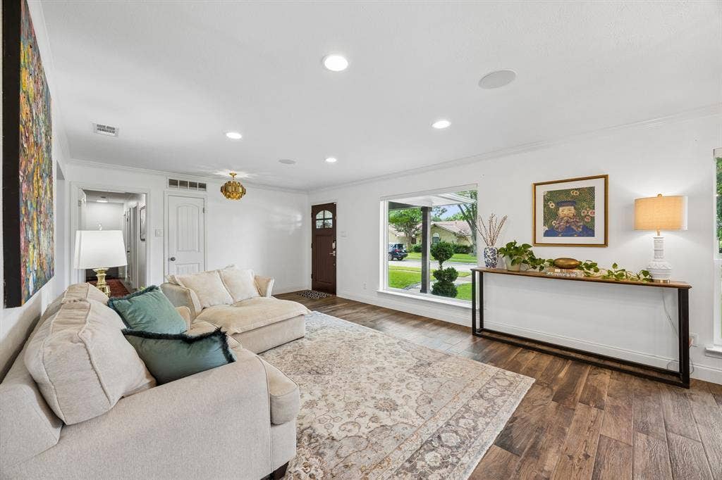7711 La Avenida Drive, Dallas, TX 75248