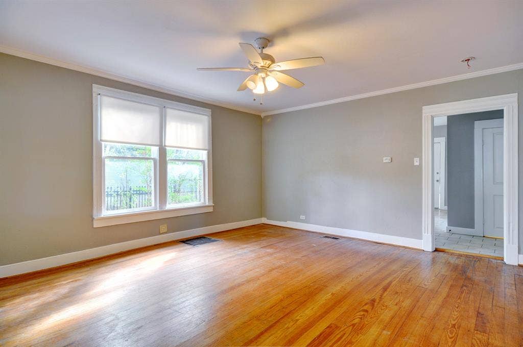 656 May Street, Fort Worth, TX 76104 656 May Street, Fort Worth, TX 76104