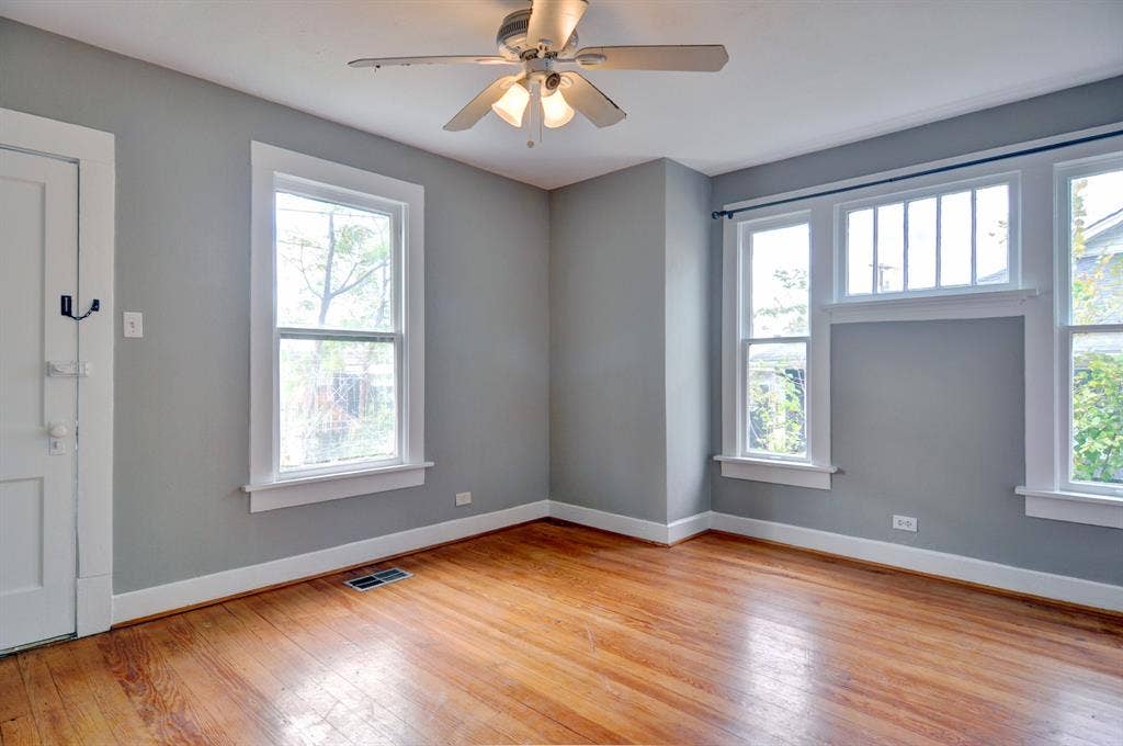 656 May Street, Fort Worth, TX 76104 656 May Street, Fort Worth, TX 76104