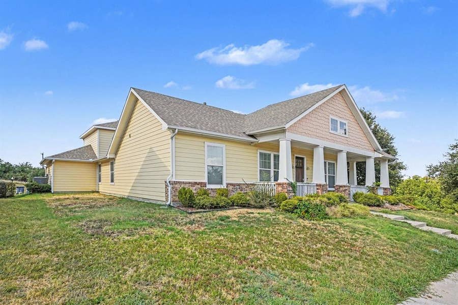 Property photo for 6903 Truth Drive, Dallas, TX