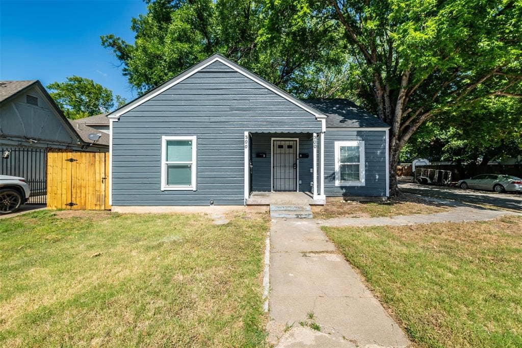 300 Emma Street, #A, Fort Worth, TX 76111 300 Emma Street, #A, Fort Worth, TX 76111