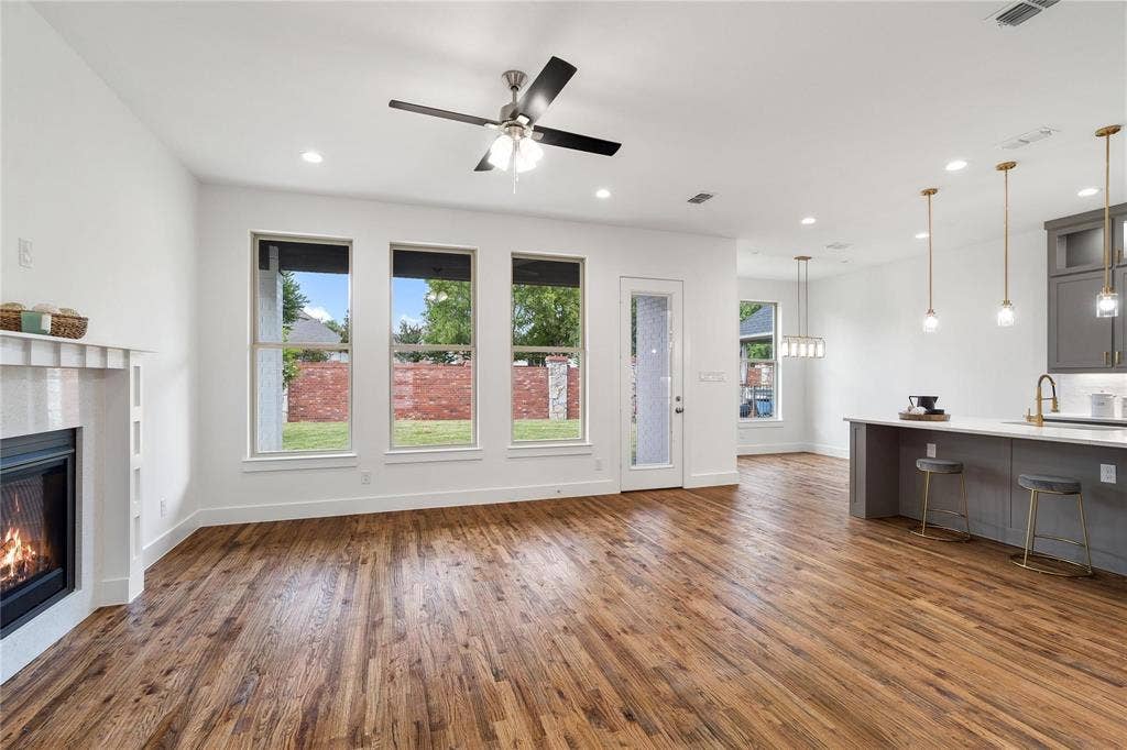 907 Saint George Place, DeSoto, TX 75115 907 Saint George Place, DeSoto, TX 75115