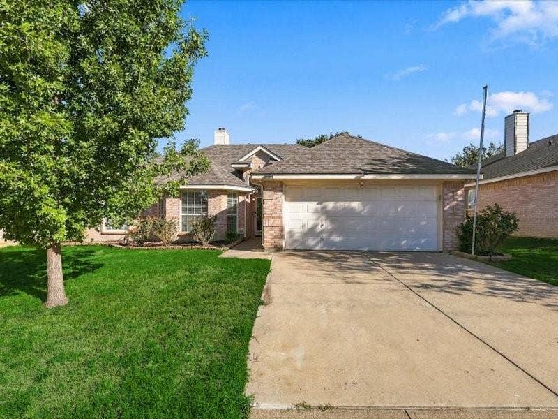 Property photo for 3709 Staghorn Circle N, Fort Worth, TX